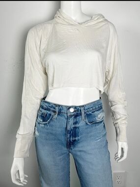 Eterne Gray Cropped Hooded Long-Sleeve Top